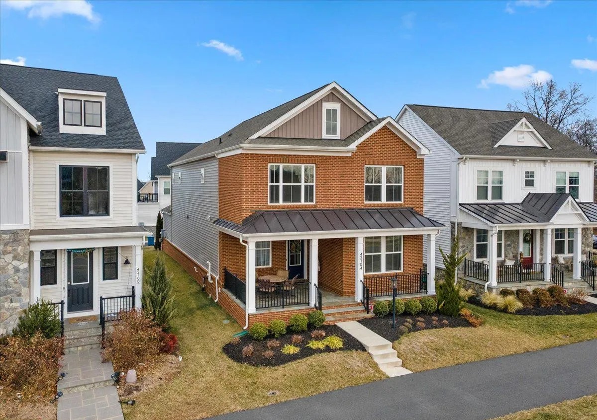 42104 Creighton Rd, Ashburn, VA 20148